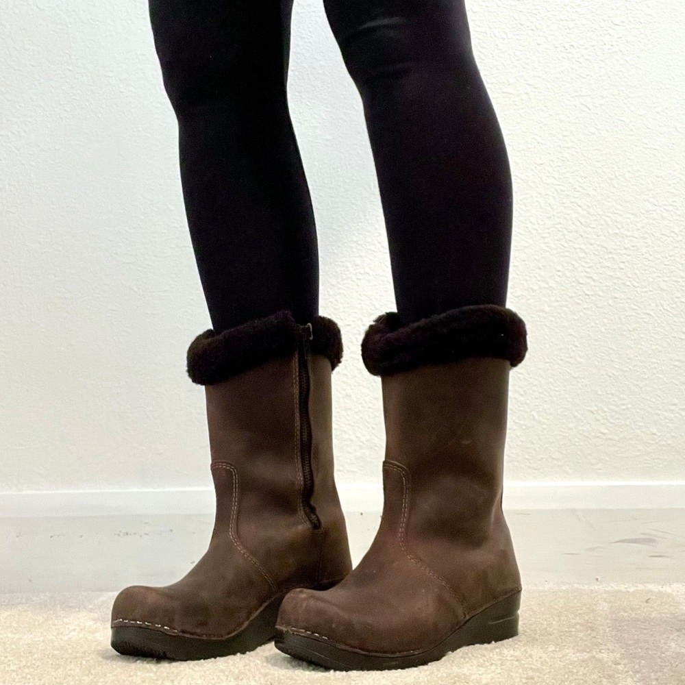 Dansko Brown Leather Winter Boots w/ Sherpa Lining
